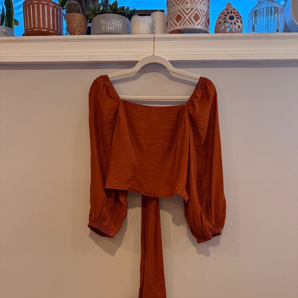 Express - Tie-Back Cropped Long Sleeve